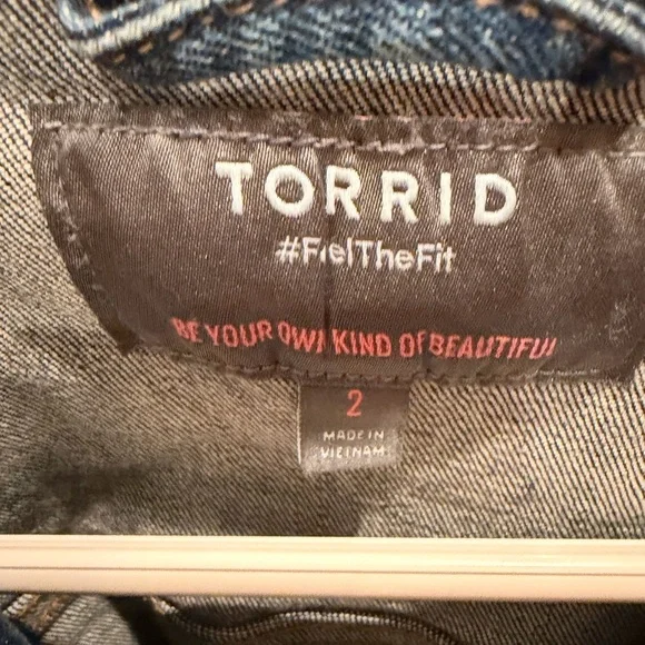 Torrid Denim Trucker Jacket Blue Stretch Dark Wash Women’s Size 2X - Picture 3 of 3